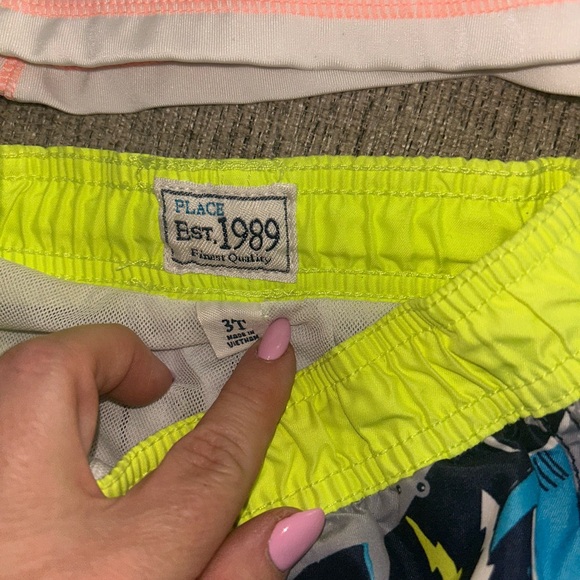 Lot of 7 swim pieces for boys size 3t - Picture 3 of 15